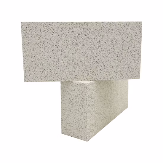 Brique d'isolation thermique en argile réfractaire